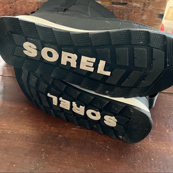 Sorel Black Whitney II Short Puffy Snow Boots 7 - Picture 4 of 8